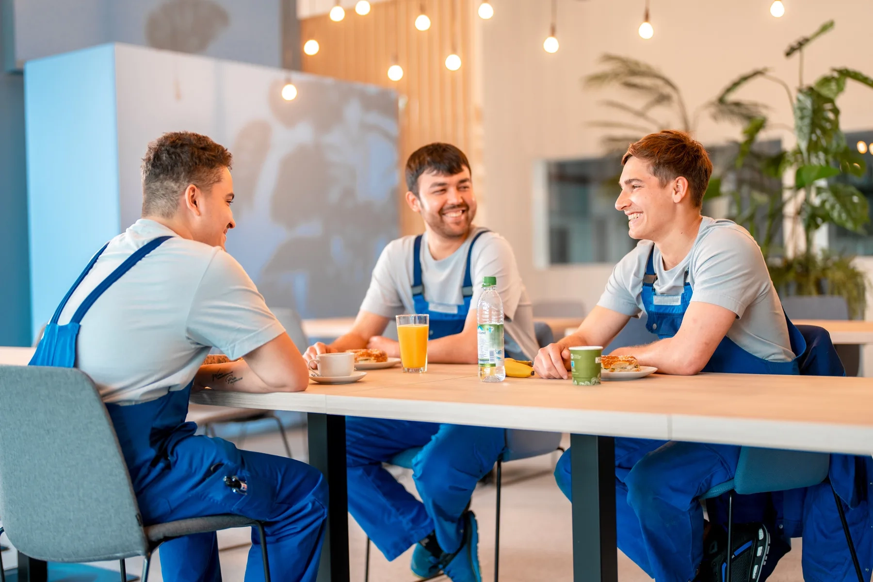 Lehrlinge in der Pause