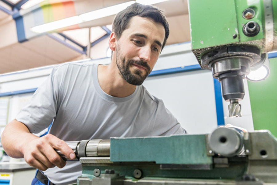 Peter - Maschinenbautechniker